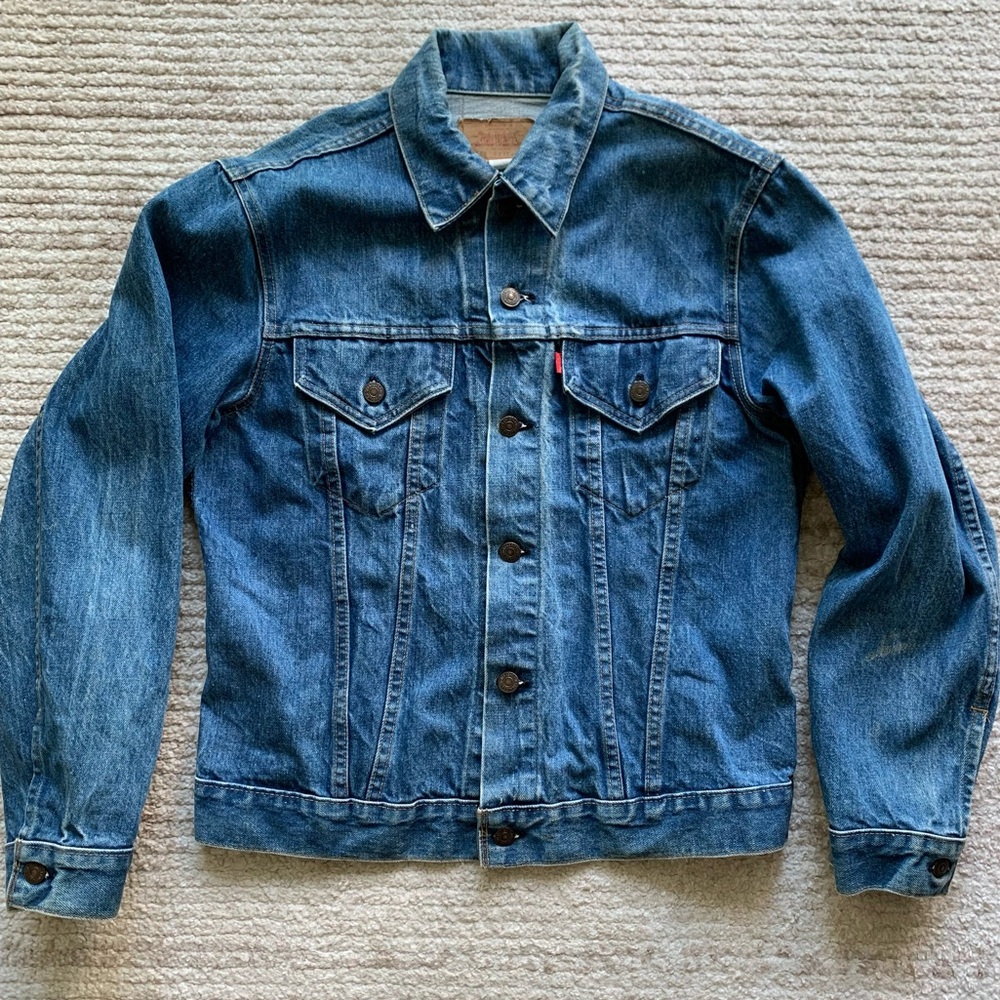 Levi’s Vintage Denim Trucker Jacket 7505-0217 Size Medium